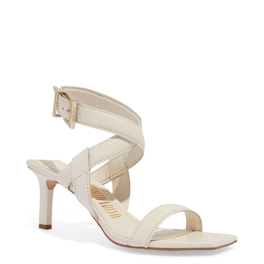 Sandália Couro Pelica Soft Off White Salto Baixo Fino - vista 2 de 3