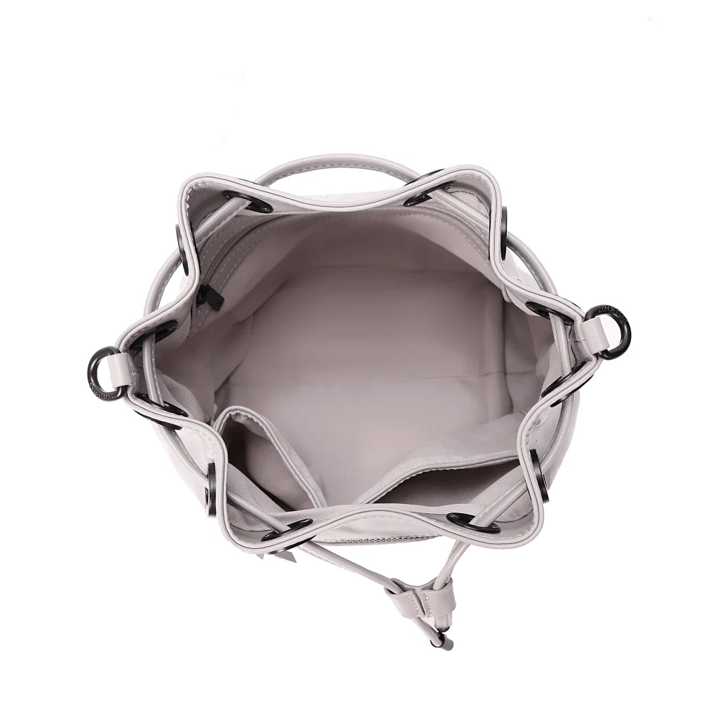 Bolsa Bucket Soft Cinza Alça Transversal - vista 7 de 7