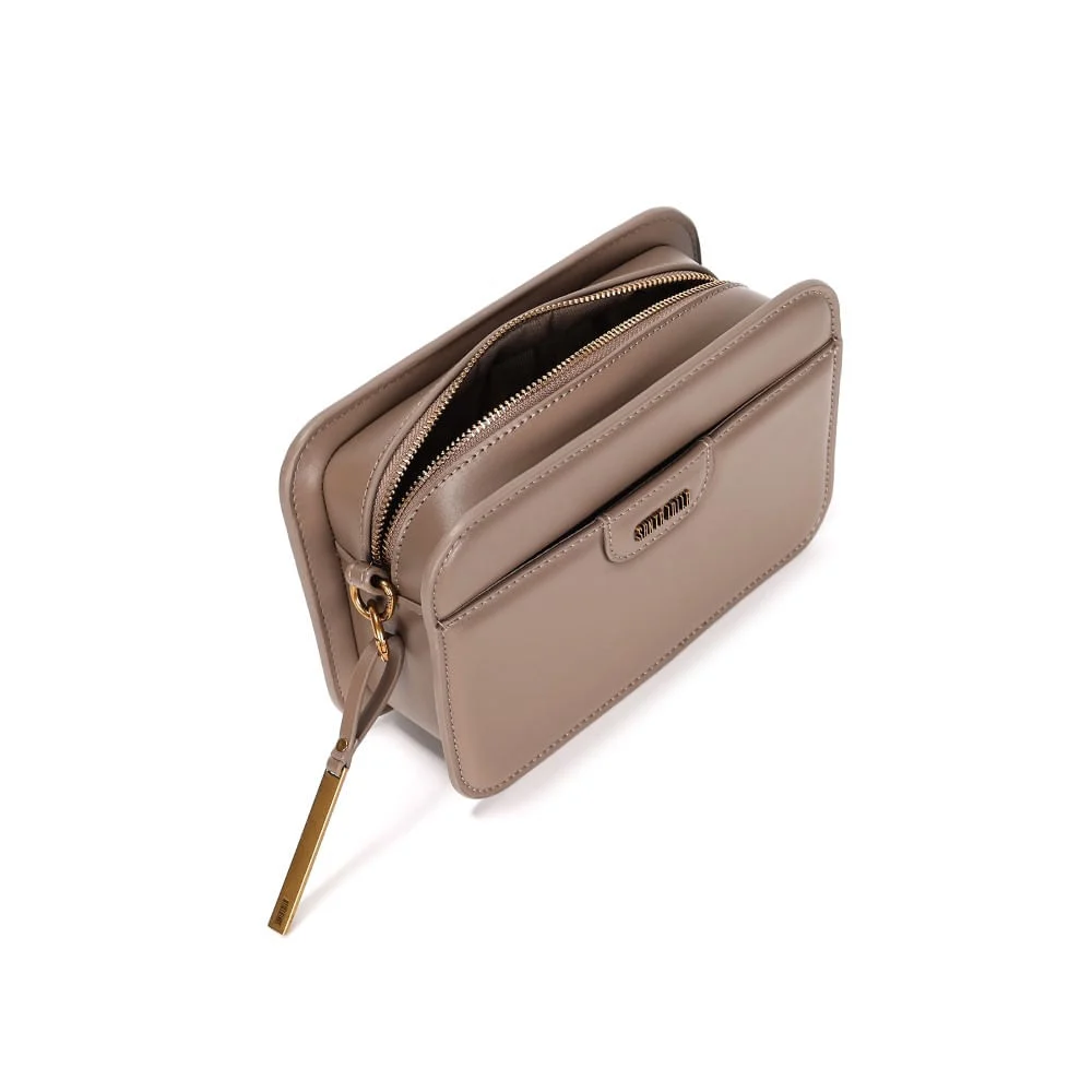 Bolsa Pequena Soft Cinza Alça Transversal - vista 4 de 4