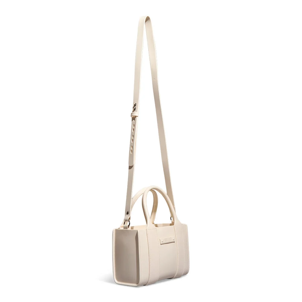Bolsa Tote Borracha Off White Alça Dupla - vista 3 de 4