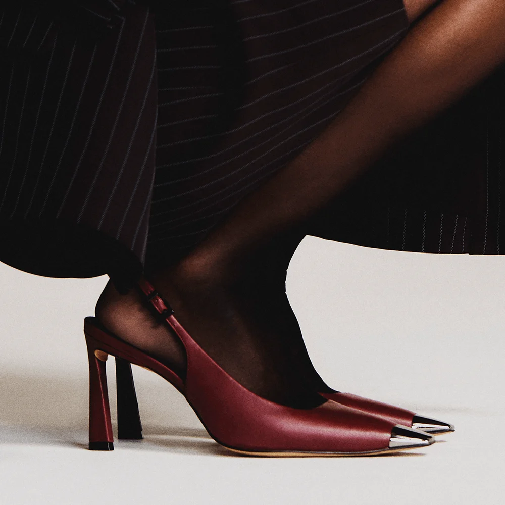 Scarpin Couro Confort Vermelho Ruby Bico Metalizado - vista 1 de 6