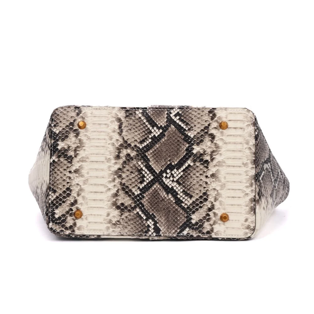 Bolsa Grande Estampa Animal Print Cobra Alça Ombro - vista 6 de 7