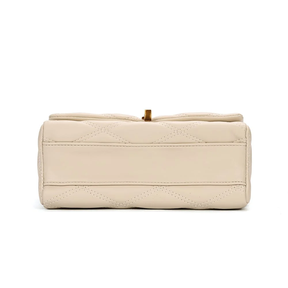 Bolsa Pequena Soft Matelassê Marfim Alça Corrente - vista 6 de 7