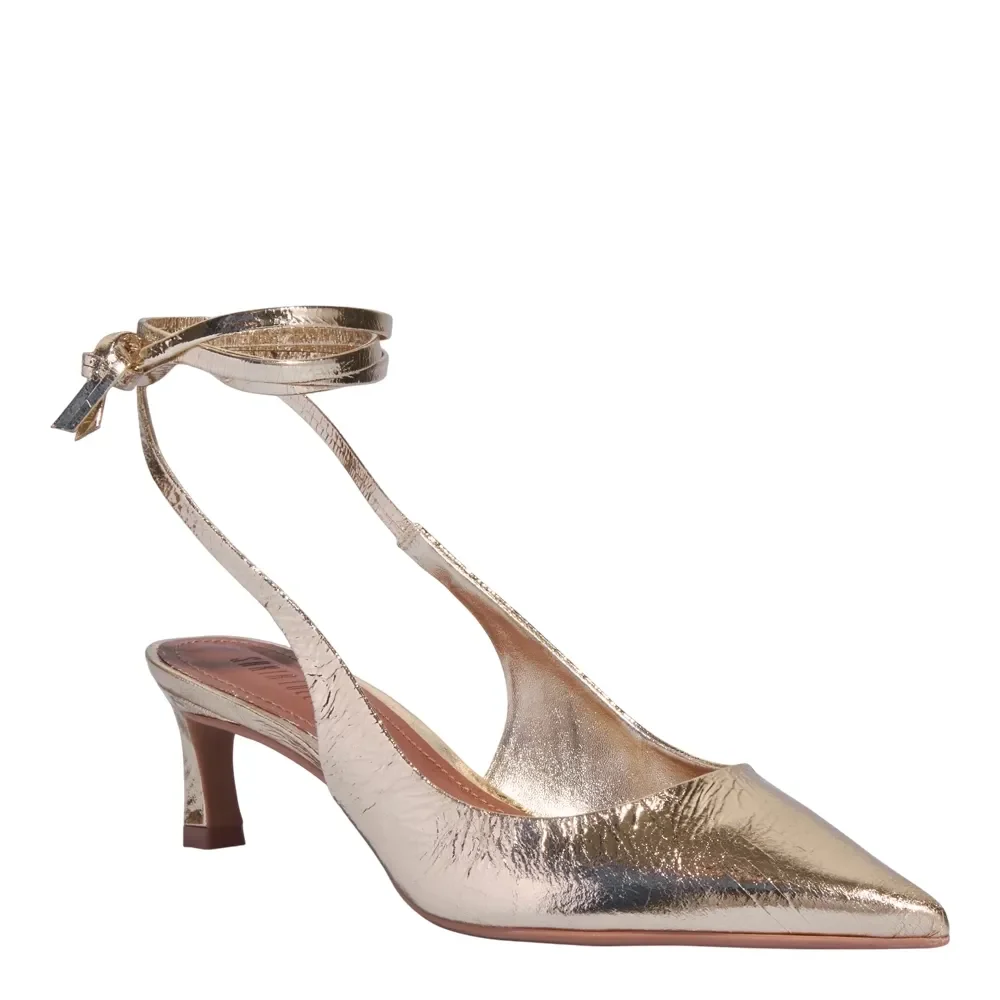 Scarpin Couro Metalizado Dourado Bico Fino Salto Baixo - vista 2 de 3