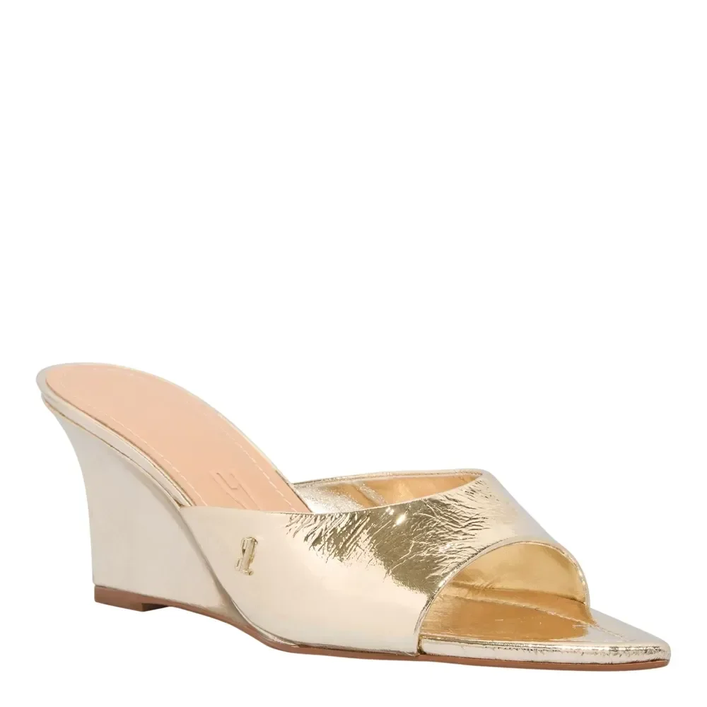 Mule Couro Metalizado Dourado Salto Anabela Bico Fino - vista 2 de 3