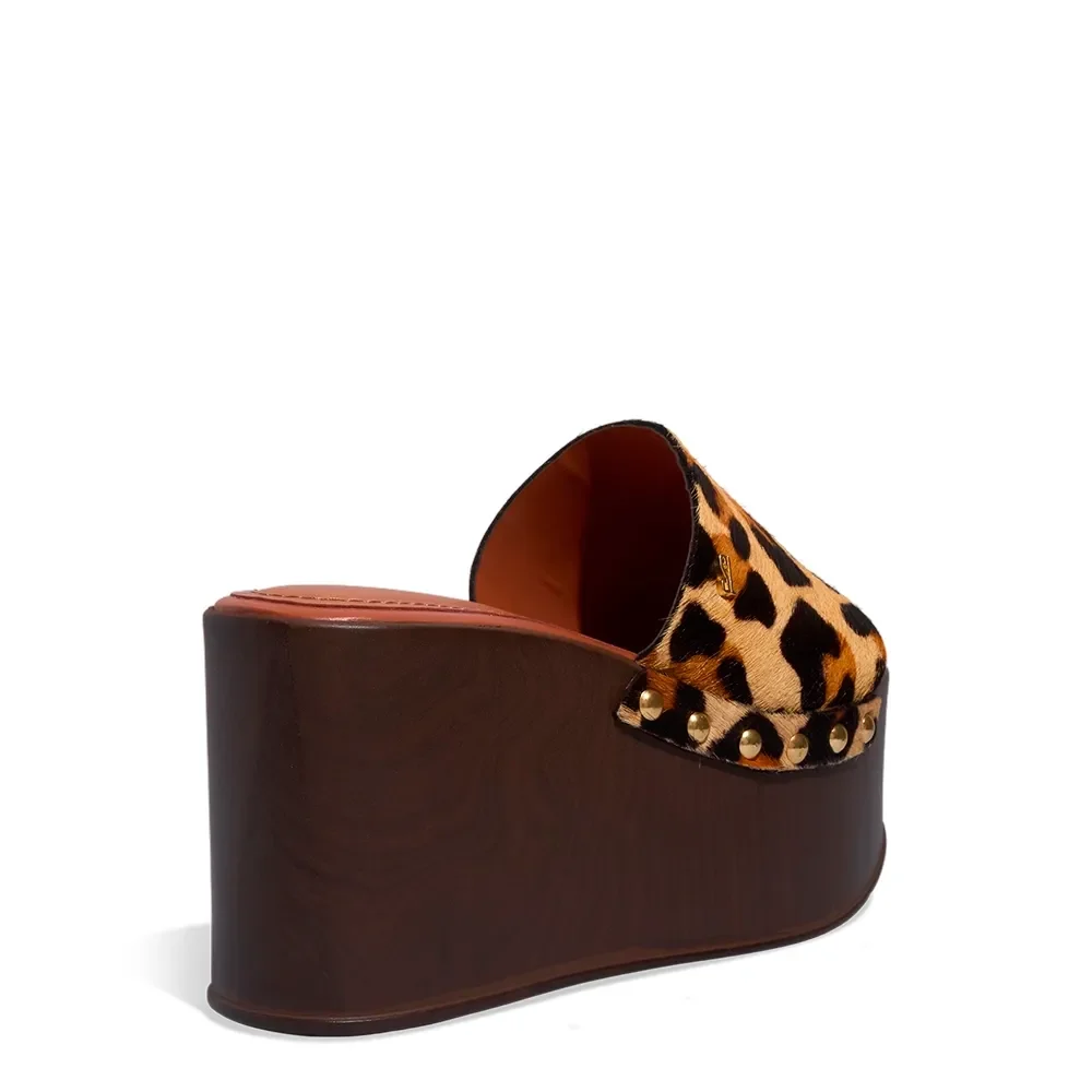 Tamanco Plataforma Couro Animal Print Onça - vista 5 de 5