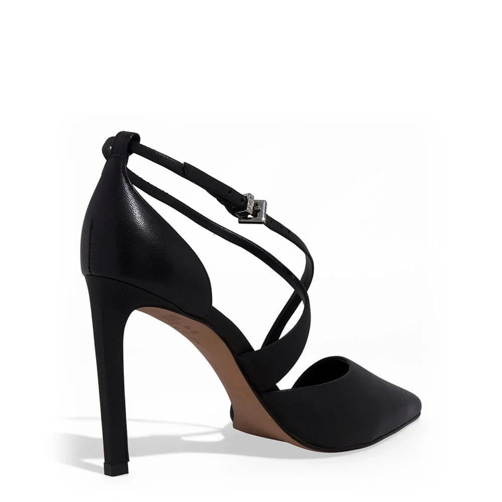 Scarpin Couro Pelica Soft Preto Bico Fino Salto Alto - vista 3 de 3