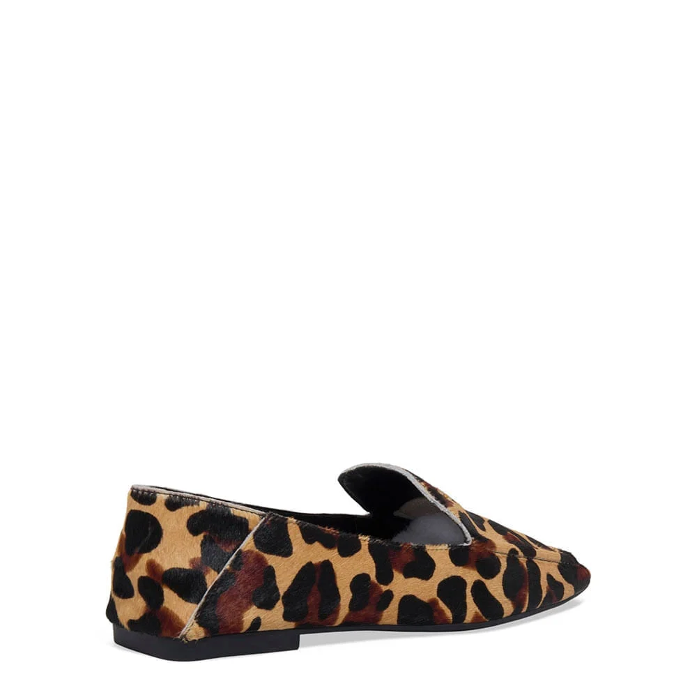 Sapatilha Couro Pelo Bico Quadrado Animal Print Onça - vista 3 de 4