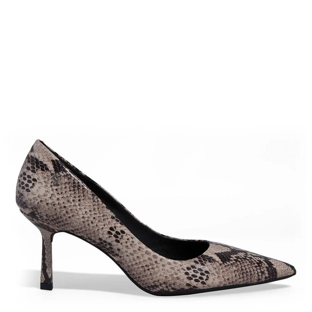 Scarpin Couro Bico Fino Animal Print Cobra - vista 1 de 3