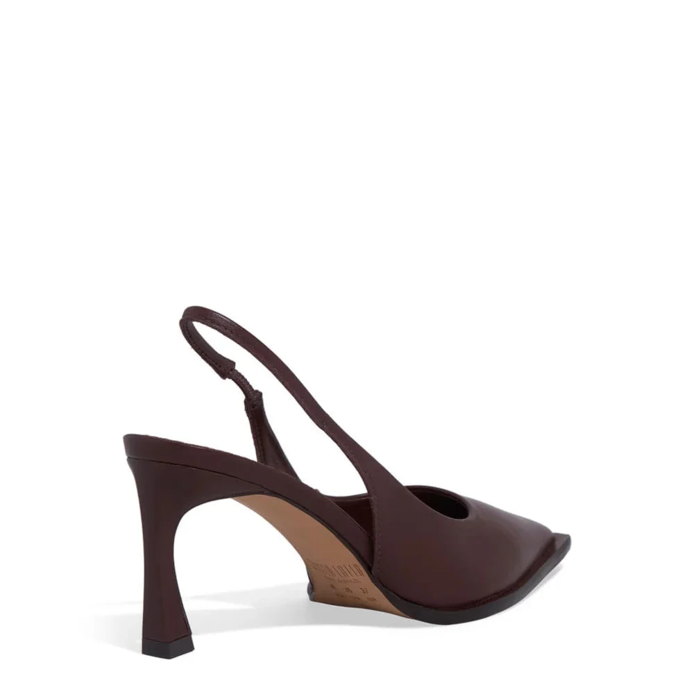 Scarpin Slingback Couro Salto Fino Marrom Dark Cocoa - vista 3 de 3