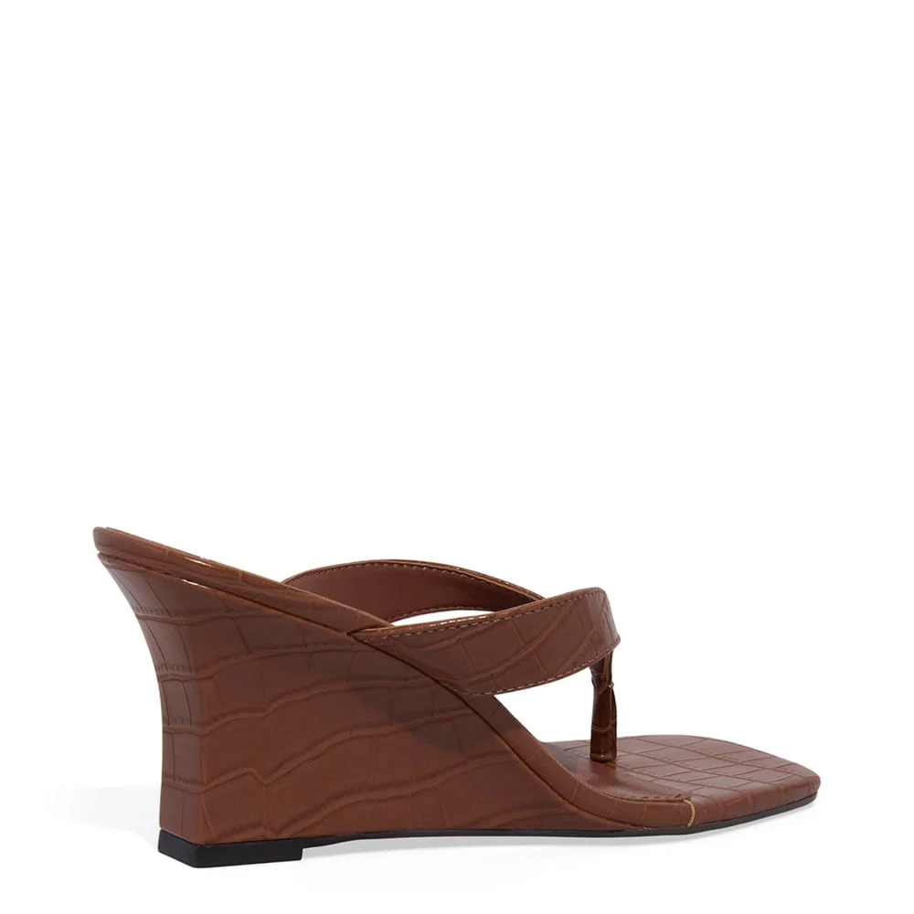 Mule Thong Croco Anabela Marrom - vista 3 de 3