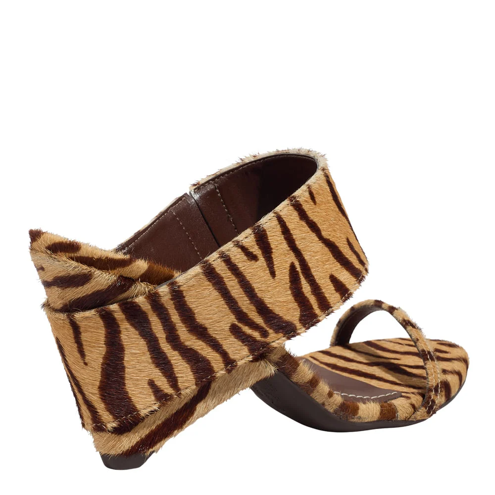 Mule Couro Pelo Estampa Animal Print Zebra - vista 3 de 4