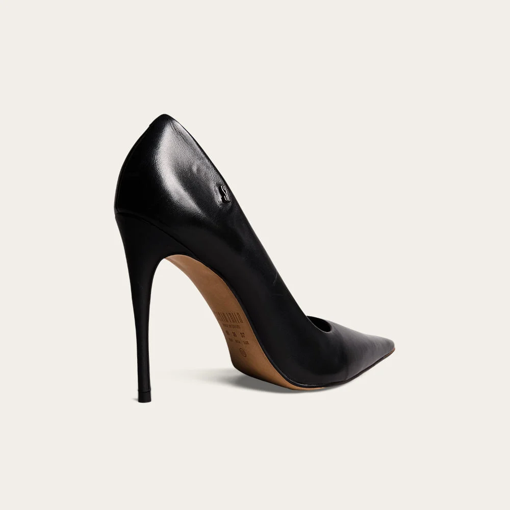 Scarpin Couro Pelica Salto Alto Preto Bico Fino - vista 2 de 3