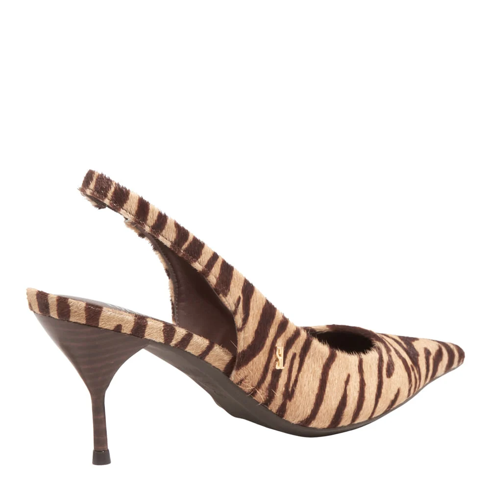 Scarpin Slingback Couro Pelo Estampa Zebra Marrom Bico Fino - vista 3 de 4
