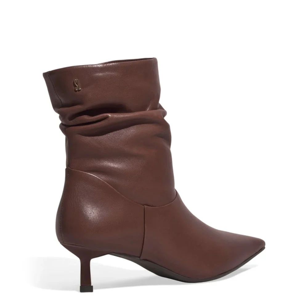 Bota Couro Cano Baixo Slouch Marrom - vista 3 de 3