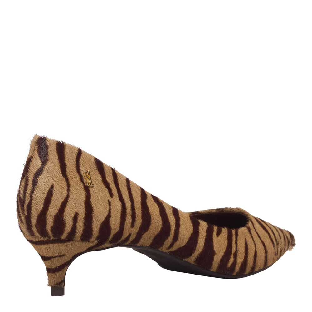 Scarpin Couro Pelo Estampa Animal Print Zebra Bico Fino Salto Baixo - vista 3 de 3