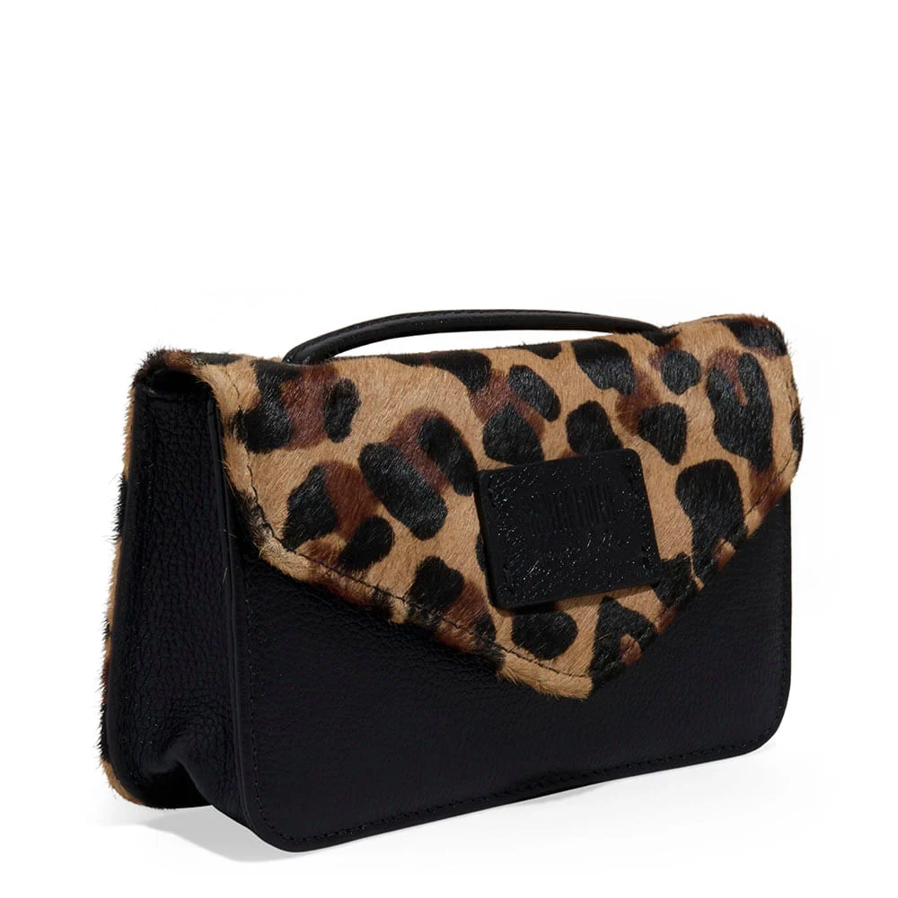 Bolsa Pequena Couro Estampa Animal Print Onça Alça Transversal - vista 2 de 3