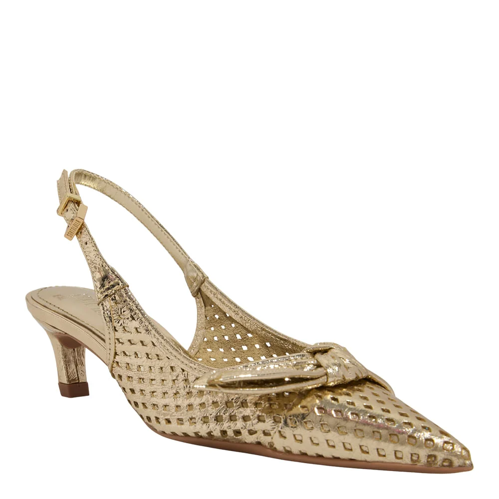 Scarpin Laço Couro Metallic Dourado Salto Baixo Bico Fino - vista 2 de 3