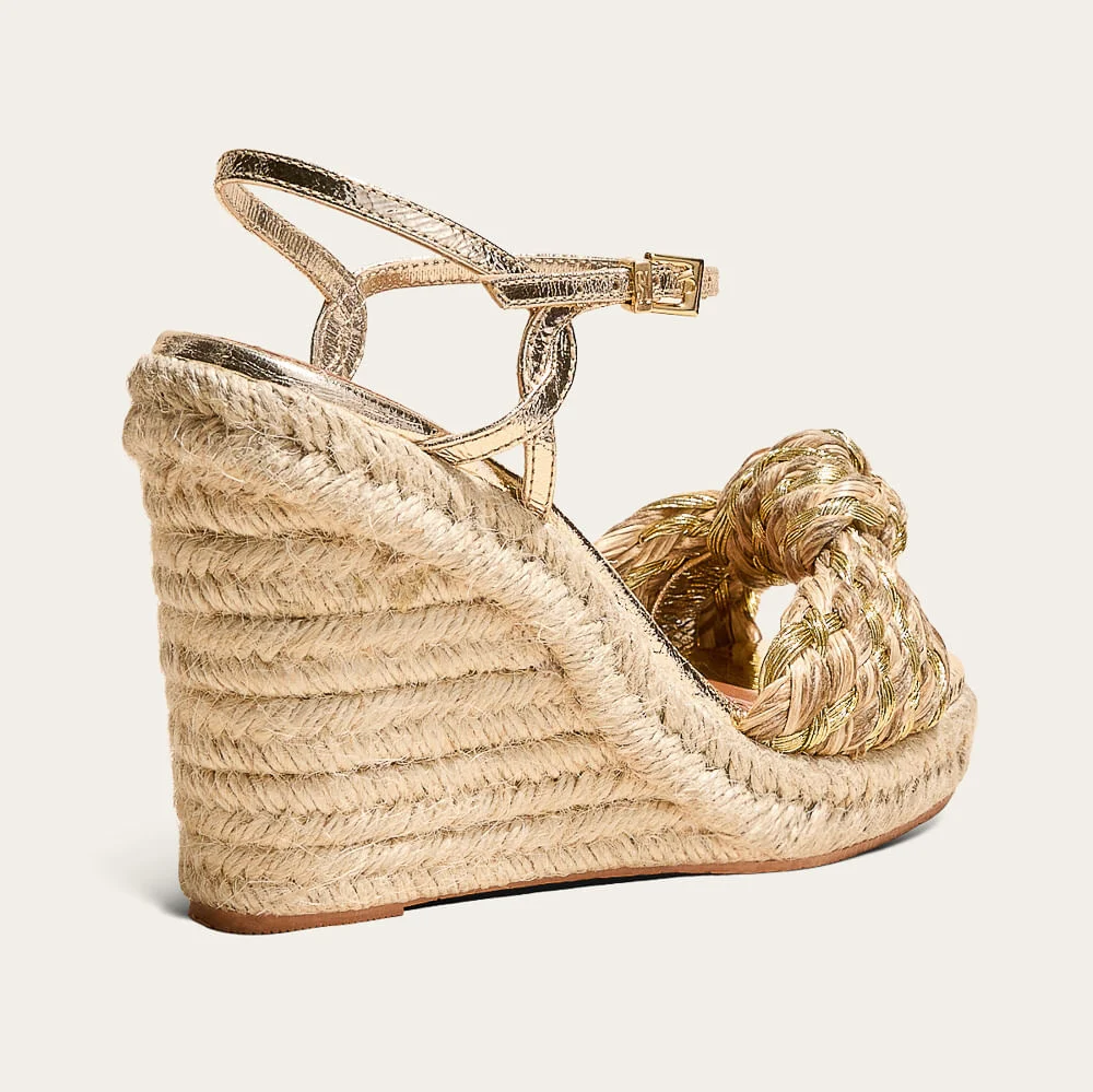 Sandália Espadrille Anabela Couro Metalizada Dourada - vista 2 de 3