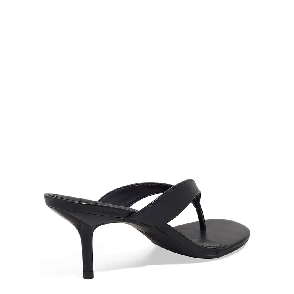 Mule Thong Couro Pelica Salto Baixo Fino Preto - vista 3 de 3