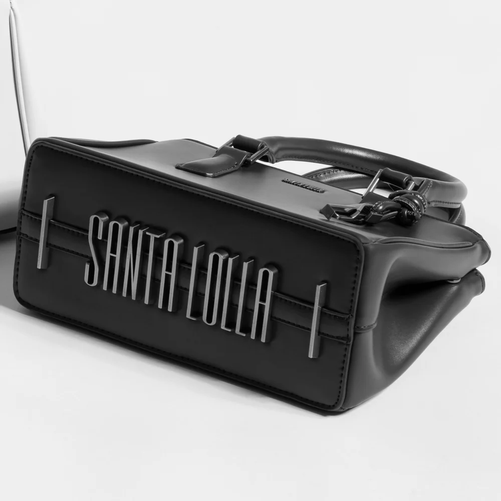 Bolsa Pequena Quadrada Soft Preta Transversal - vista 5 de 5