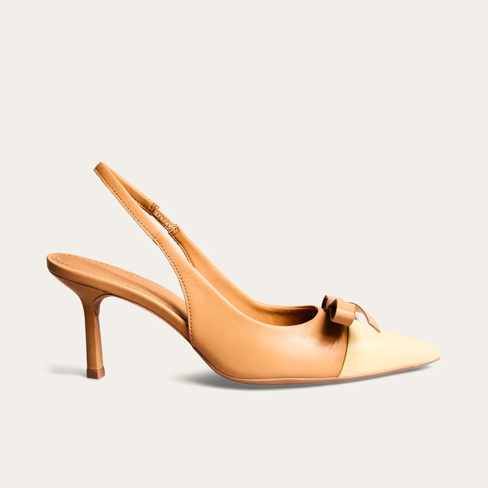 Scarpin Slingback Couro Pelica Caramelo Laço - vista 2 de 5