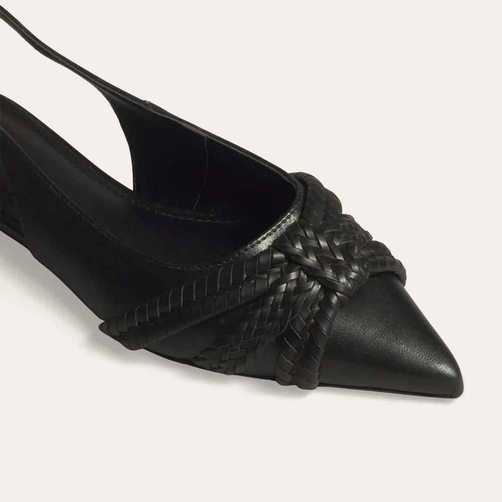 Sapatilha Slingback Couro Marfim Bico Fino Trança - vista 2 de 3
