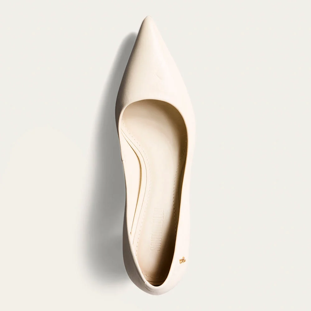 Scarpin Couro Premium Liso Marfim Salto Grosso - vista 3 de 3