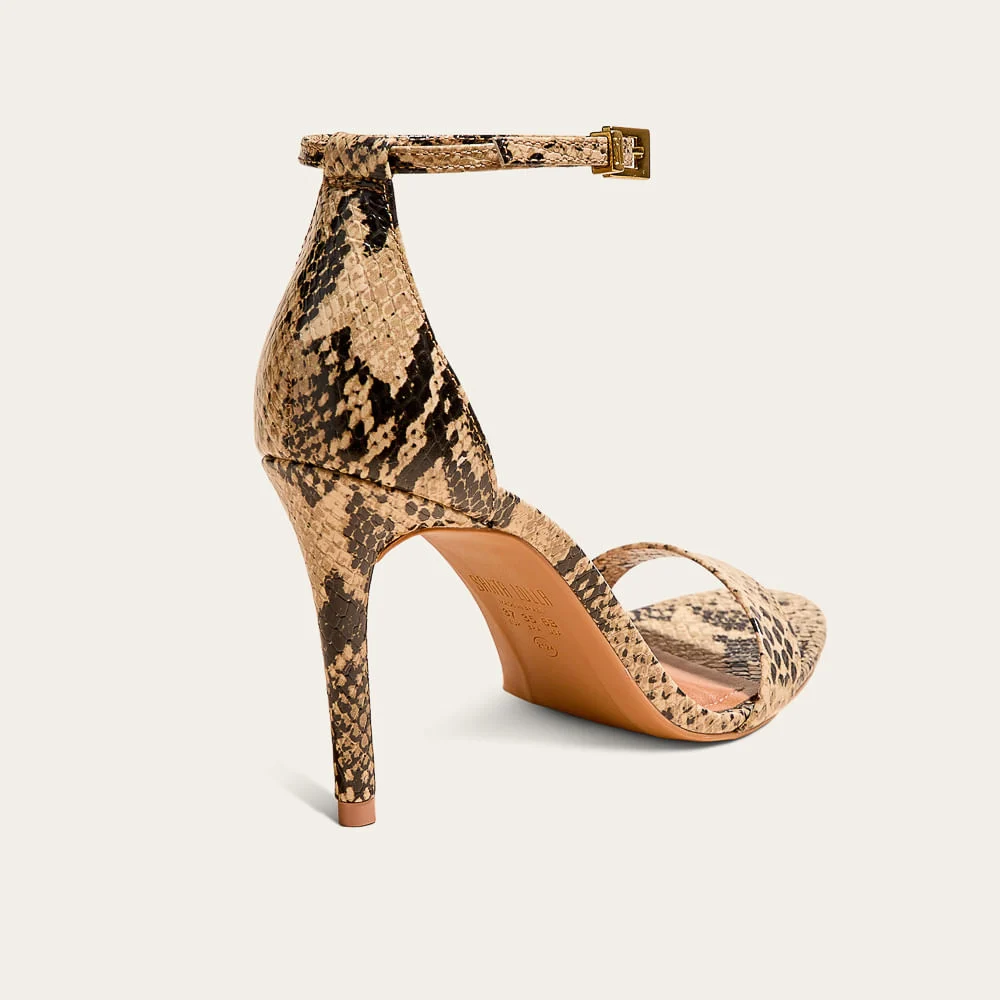 Sandália Couro Estampa Cobra Animal Print Salto Alto - vista 2 de 3