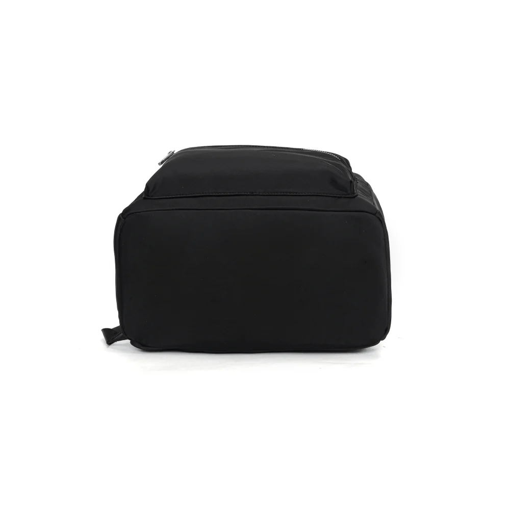 Mochila Grande Nylon Preta - vista 7 de 7