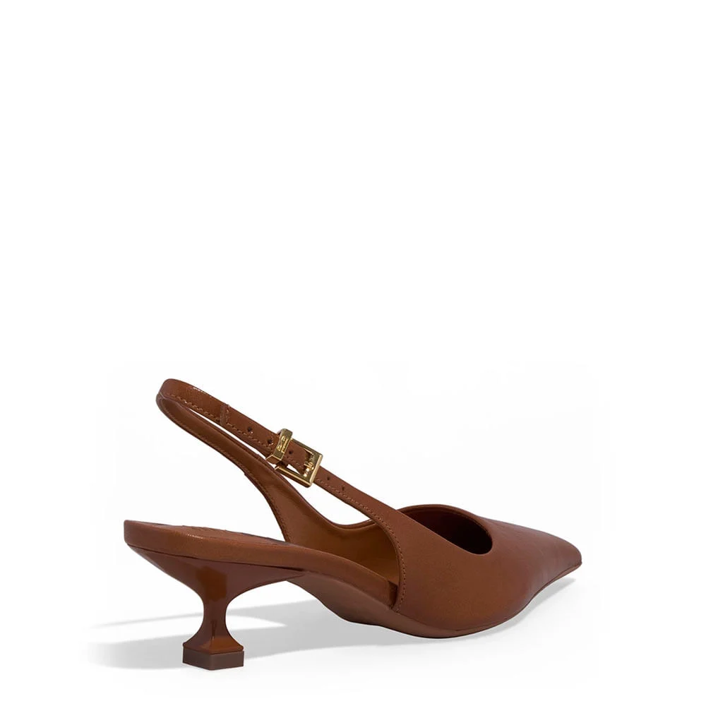 Scarpin Slingback Couro Soft Salto Baixo Taça Caramelo - vista 3 de 3