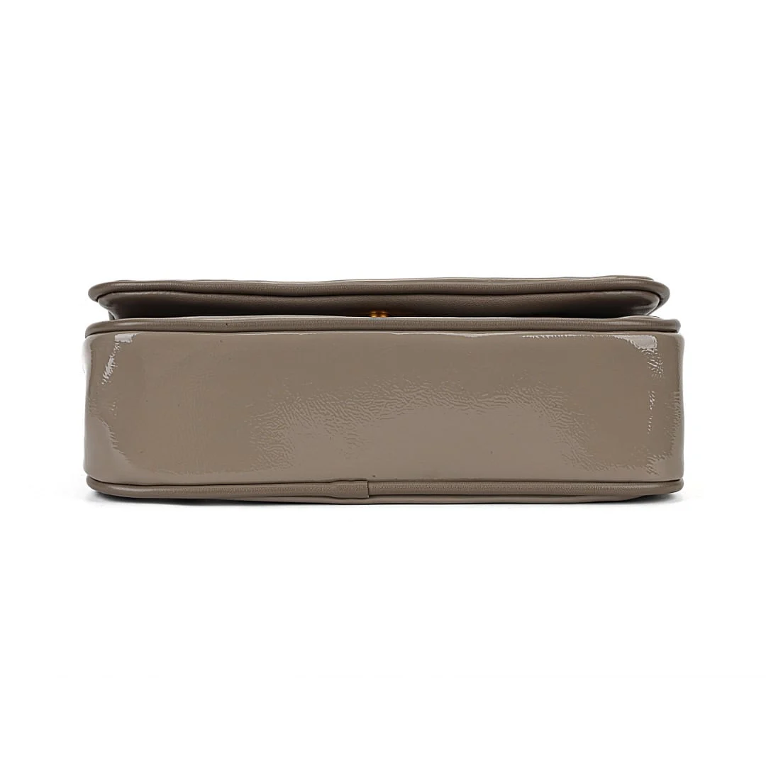 Bolsa Pequena Envernizada Glossy Cinza Stone Alça Corrente - vista 4 de 7