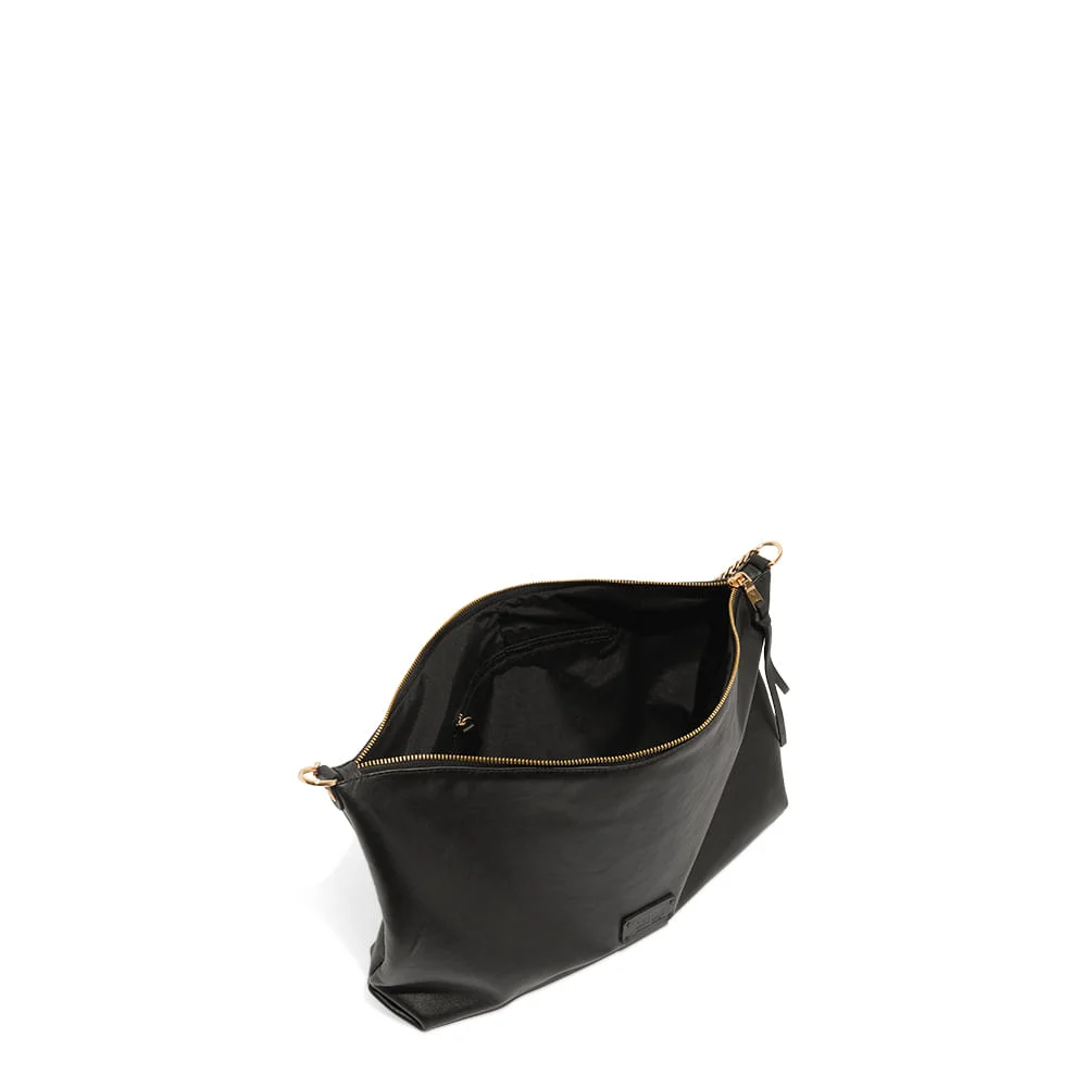 Bolsa Baguete Preta Couro Soft Alça Corrente - vista 3 de 3